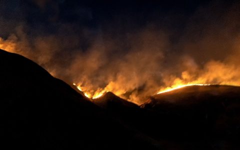 На трассе «Таврида» под Кировским сгорел ВАЗ-2106