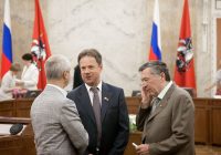 Аксенов пригрозил увольнением крымских чиновников после трех выговоров